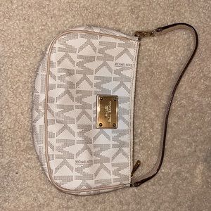 Only used once hope it will have a new home 💓